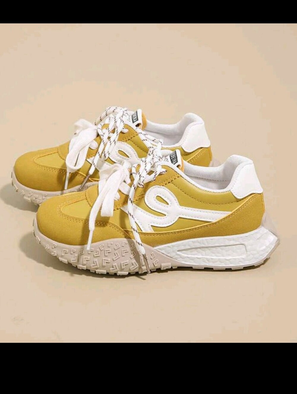 **" CASUAL TAN & WHITE FASHION SNEAKERS**💛🤍💛🤍💲💲💲💲💲